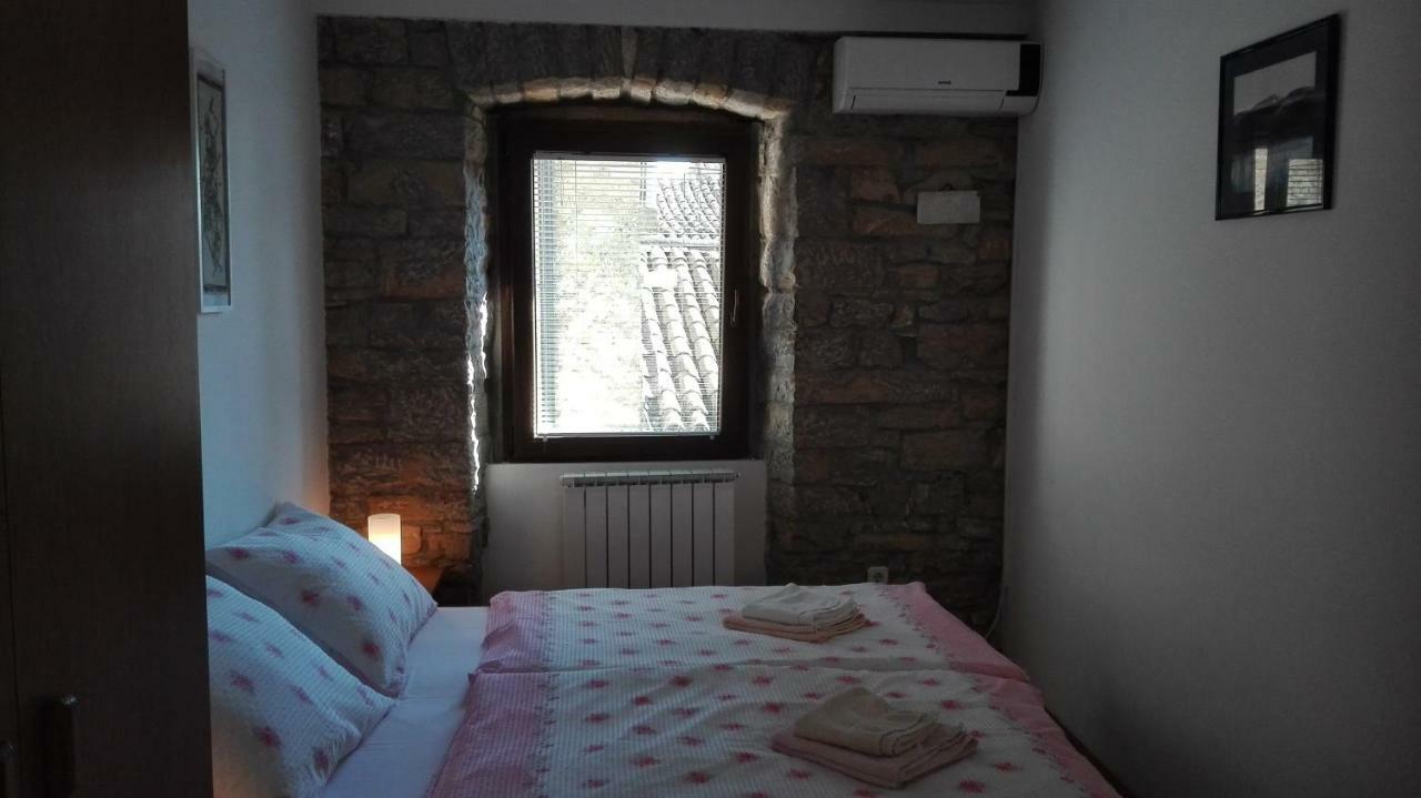 Rooms Svalina (Adults Only) Грожнян Экстерьер фото
